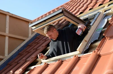 Pose de fenêtres de toit Velux à Bosgouet